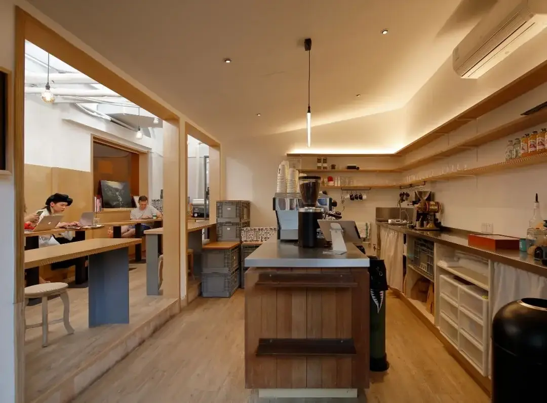 A minimalist Shanghai speciality coffee bar with espresso machine