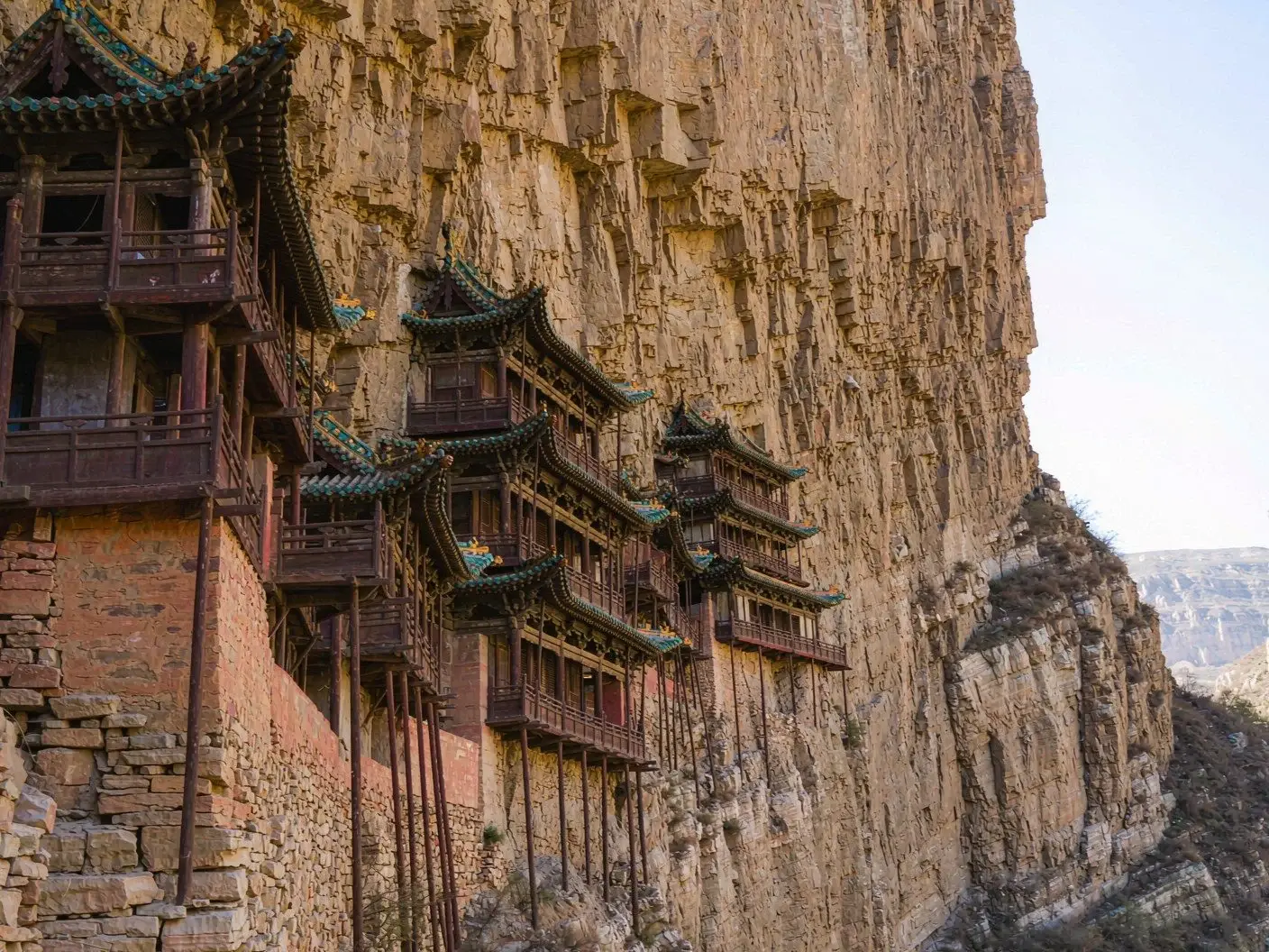 Hanging Temple clinging to the cliff