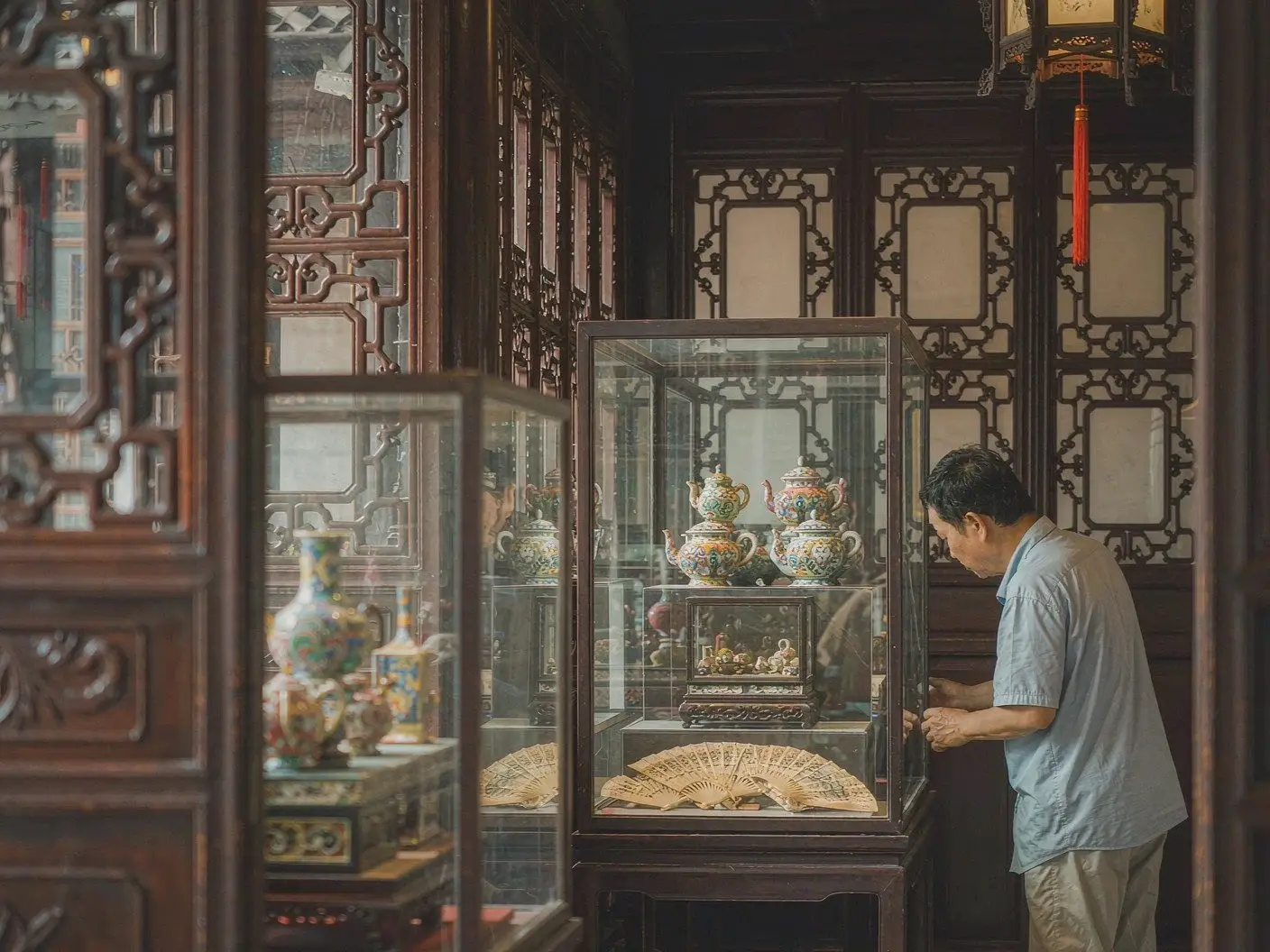 Chen Clan Academy halls and Lingnan carved decoration