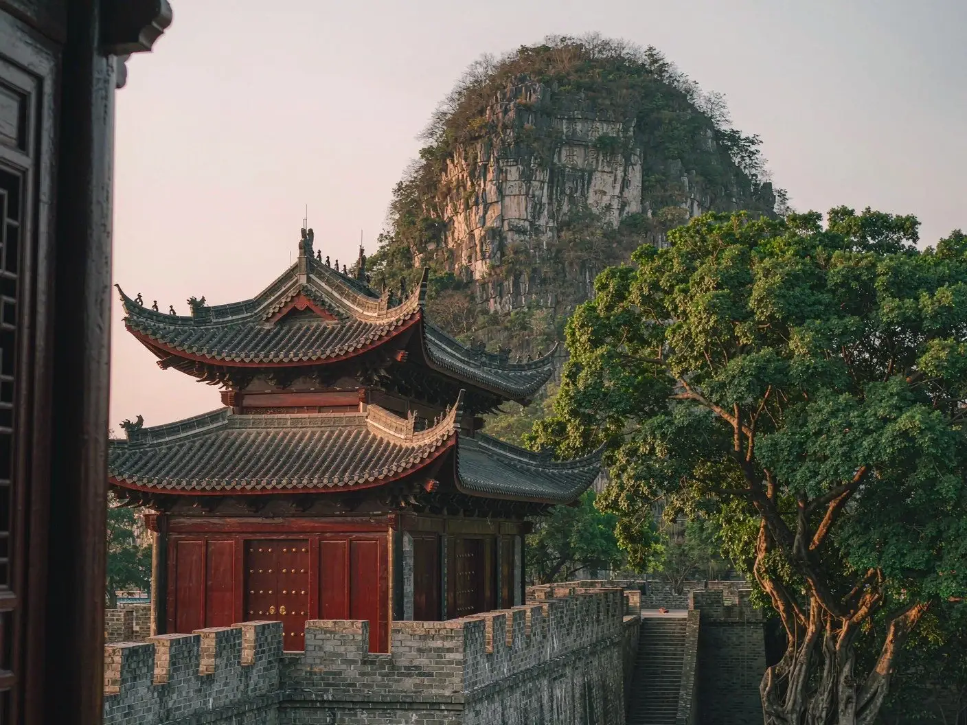 Jingjiang Prince Palace and Duxiu Peak