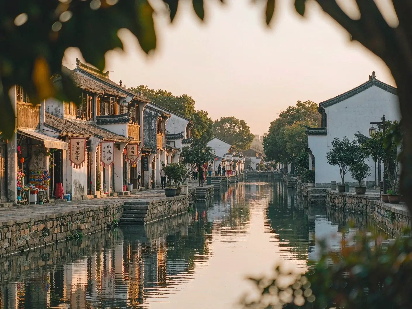 Qiaoxi historic district and canal creative culture