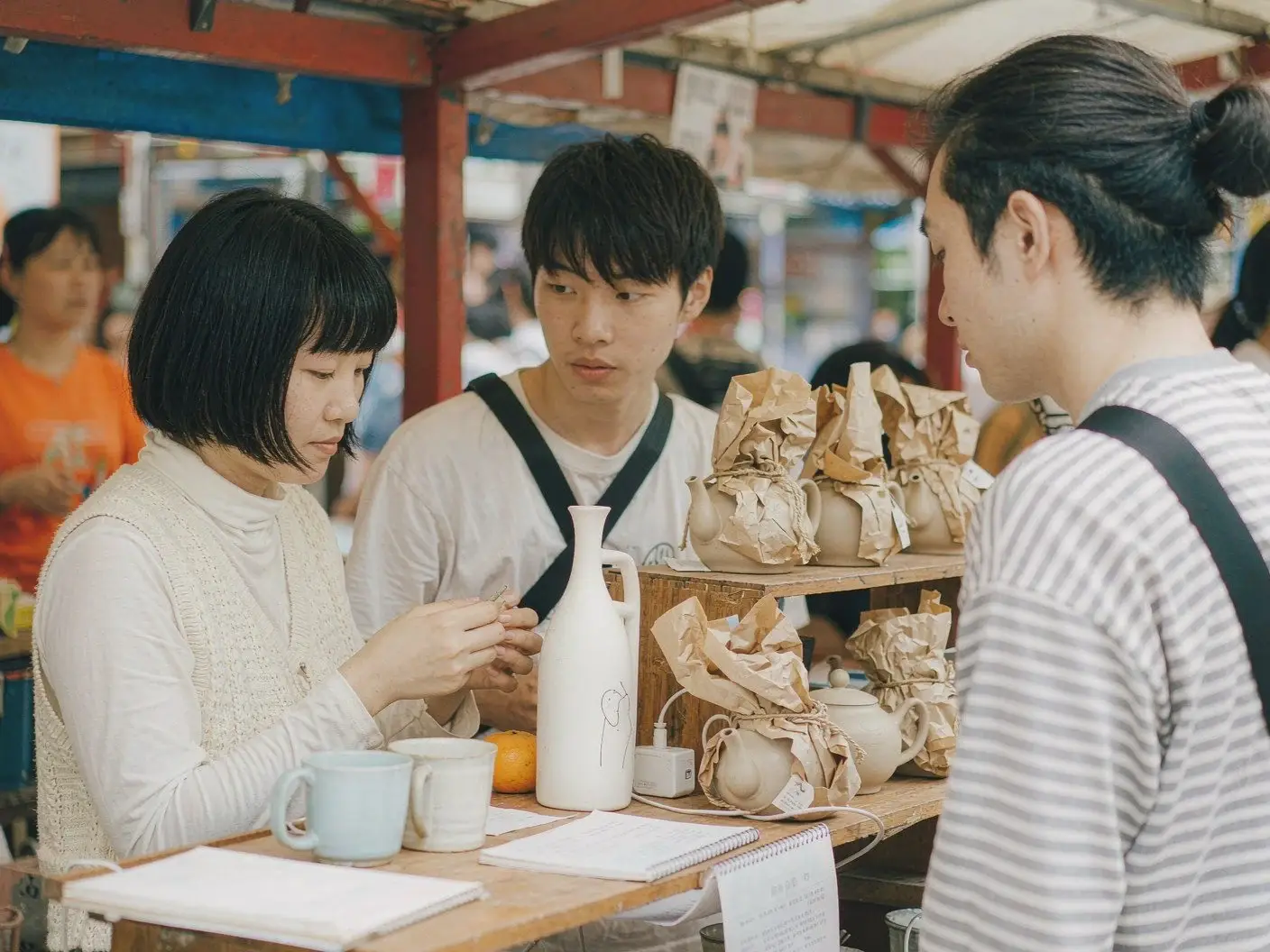 Independent ceramic brands at a creative market