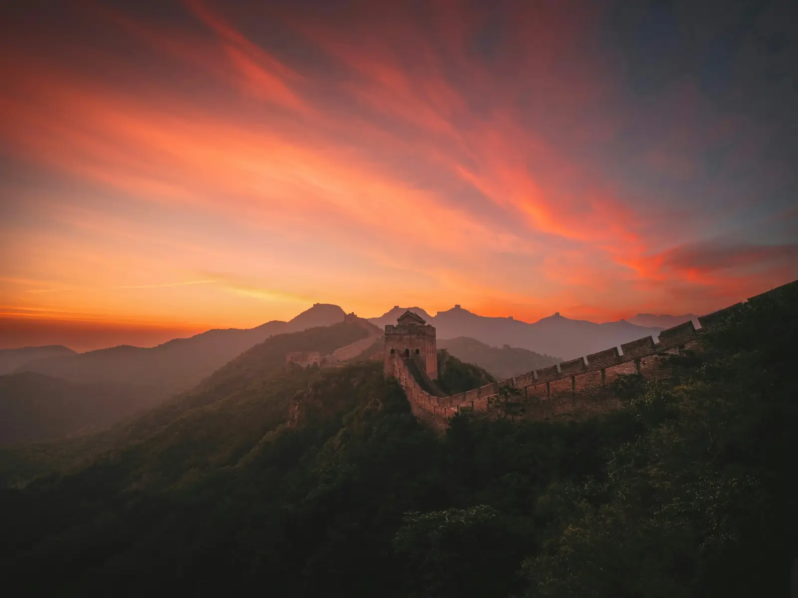 Golden sunset over the Great Wall at Jinshanling