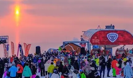 Jiangjun Mountain evening gathering